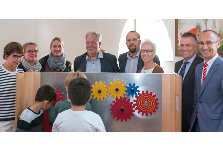 Stiftung der Sparkasse bietet Mathematik zum Anfassen