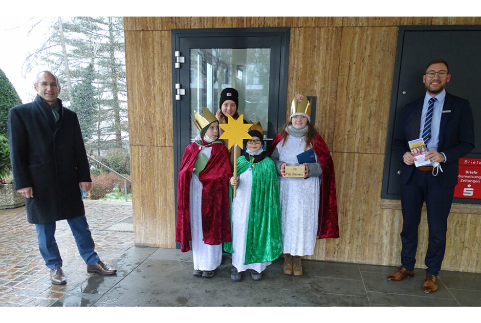 Sternsinger bringen den Segen in die Sparkasse Odenwaldkreis